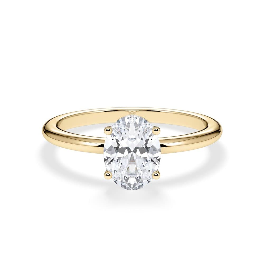 Verlobungsring mit Diamant im Schliff Oval